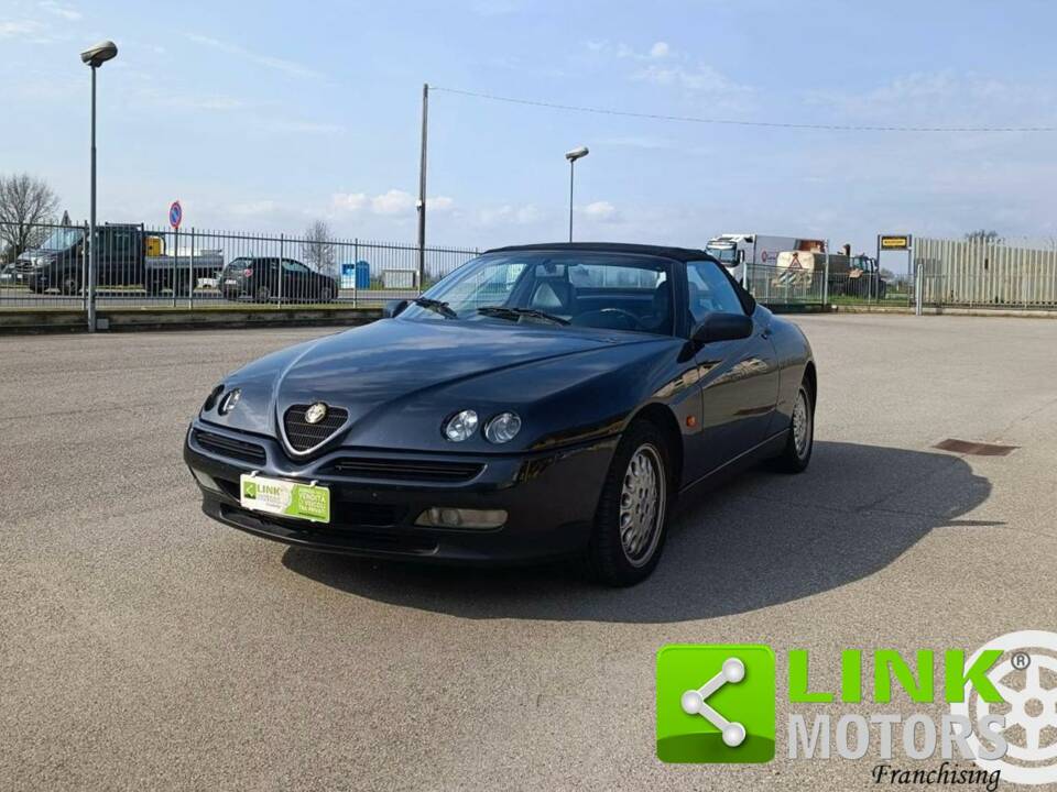 Image 6/10 of Alfa Romeo Spider 3.0 V6 (1997)