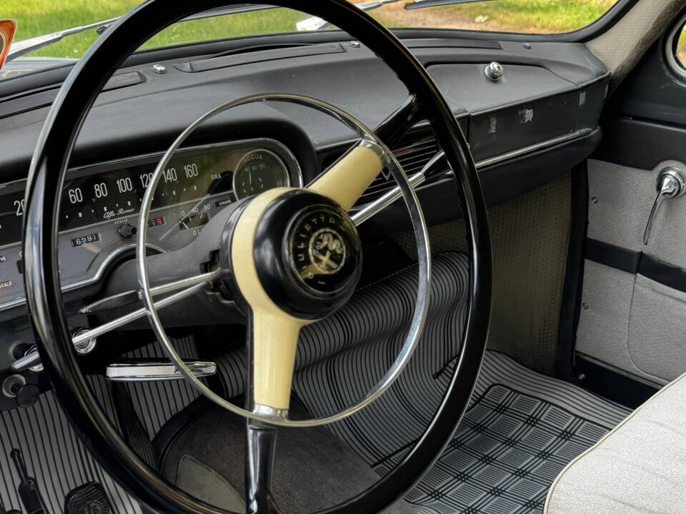 Afbeelding 4/11 van Alfa Romeo Giulietta TI (1963)