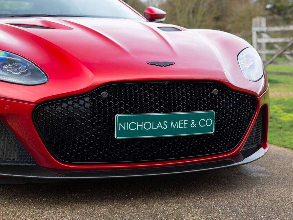 Immagine 25/84 di Aston Martin DBS 770 Ultimate Volante (2023)