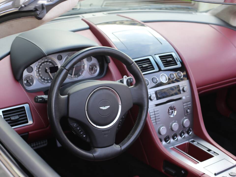 Bild 23/47 von Aston Martin DB 9 Volante (2006)