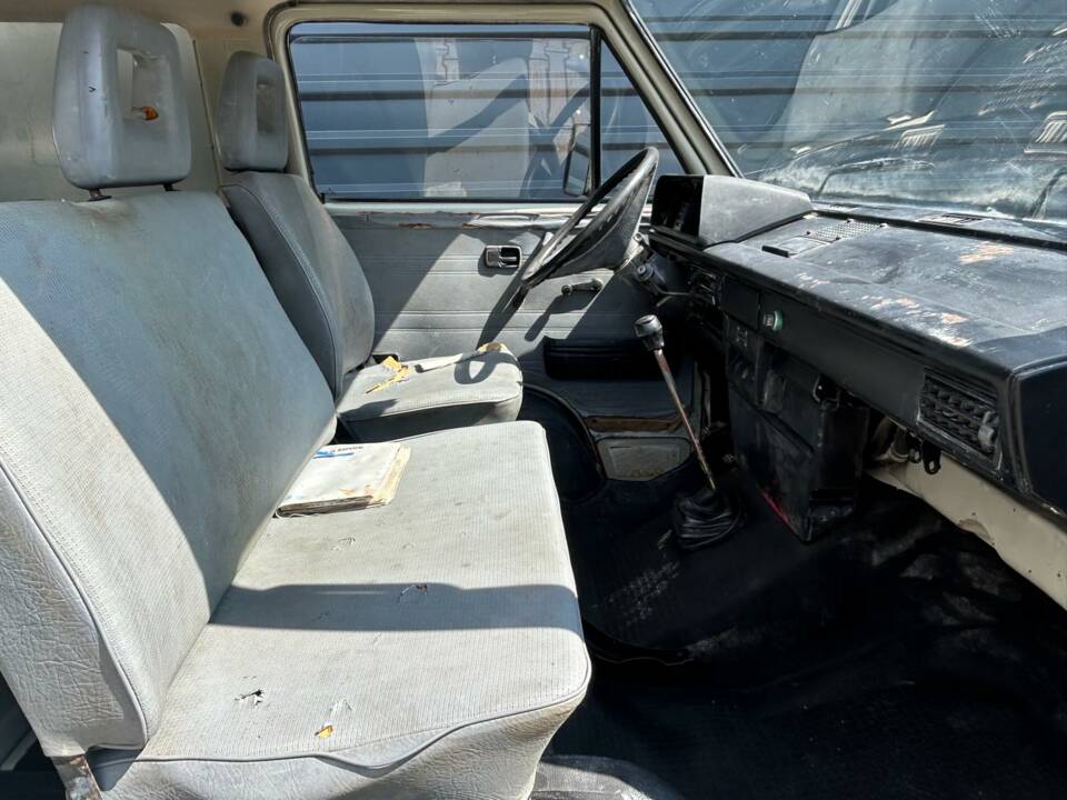 Bild 33/50 von Volkswagen T3 Kombi D Syncro 1.6 (1991)