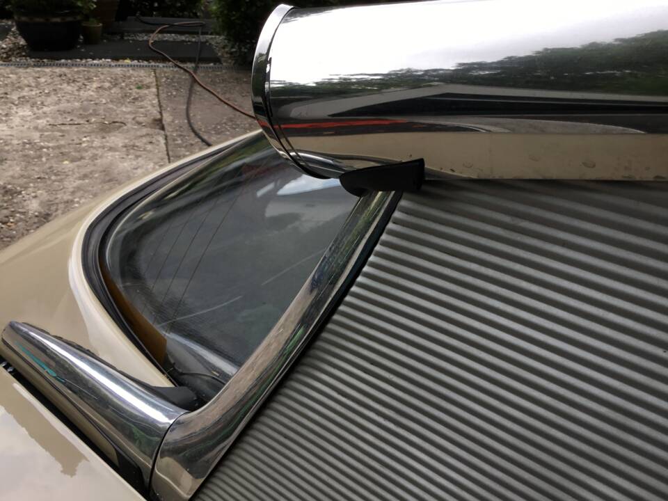 Image 60/82 de Citroën DS 20 (1974)