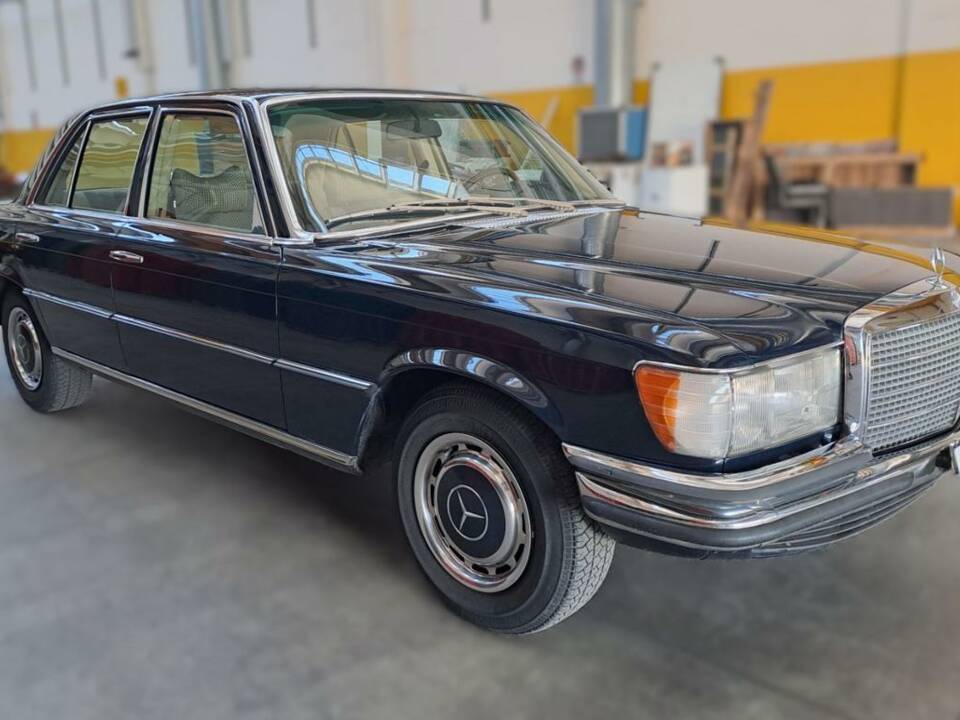 Bild 16/47 von Mercedes-Benz 280 SE (1976)