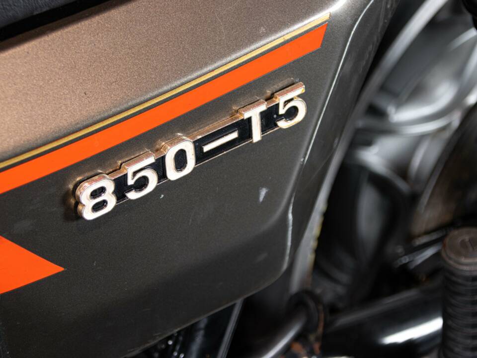 Image 32/50 of Moto Guzzi 850 T 5 (1984)
