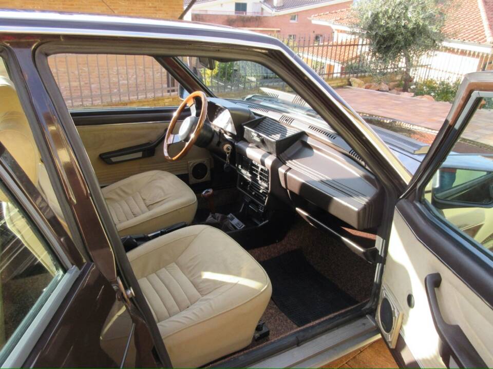 Image 9/44 de Alfa Romeo Giulietta 1.6 (1979)