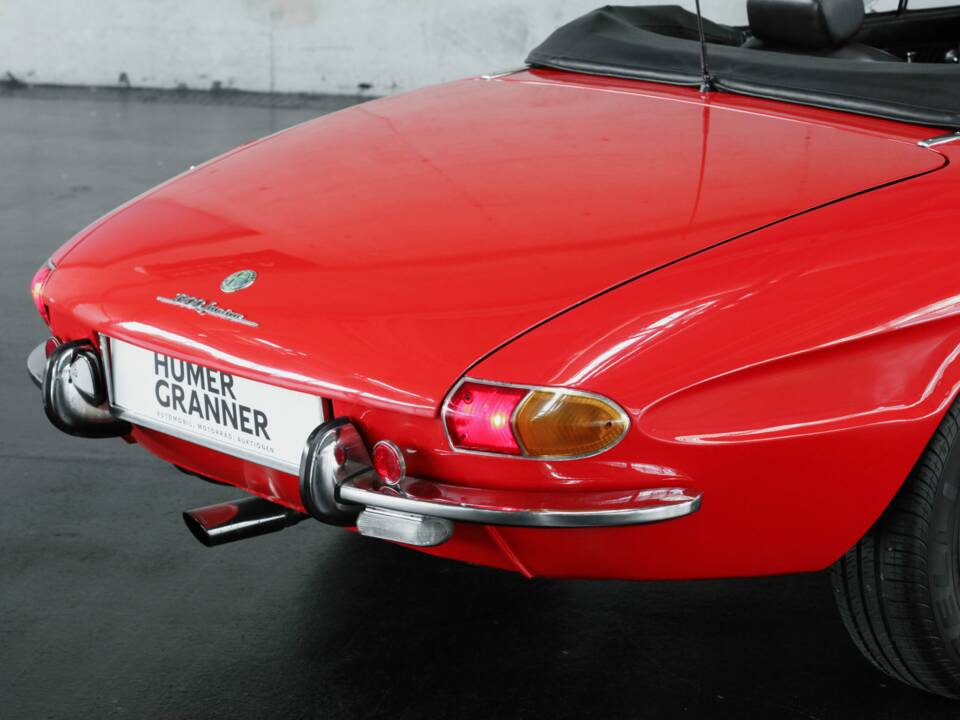 Immagine 13/47 di Alfa Romeo 1300 Spider Junior (1969)