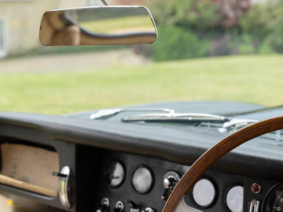 Afbeelding 9/26 van Jaguar E-Type 4.2 (1964)