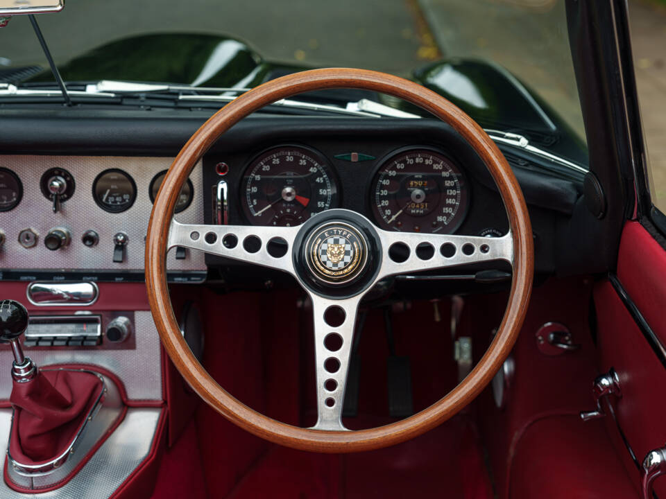 Afbeelding 14/22 van Jaguar E-Type 3.8 (1964)