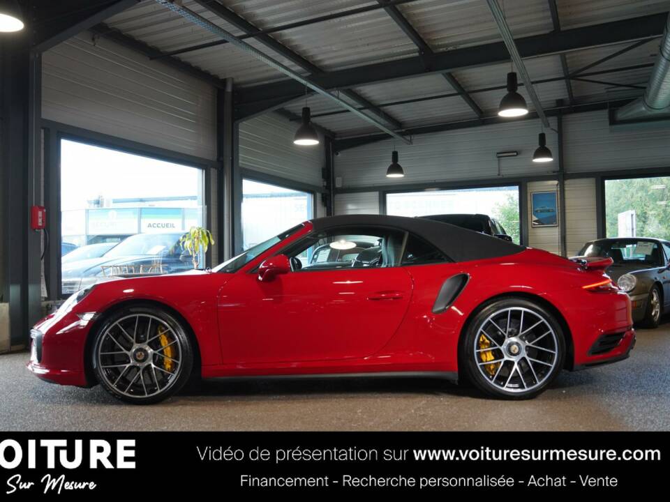 Bild 13/33 von Porsche 911 Turbo S (2017)