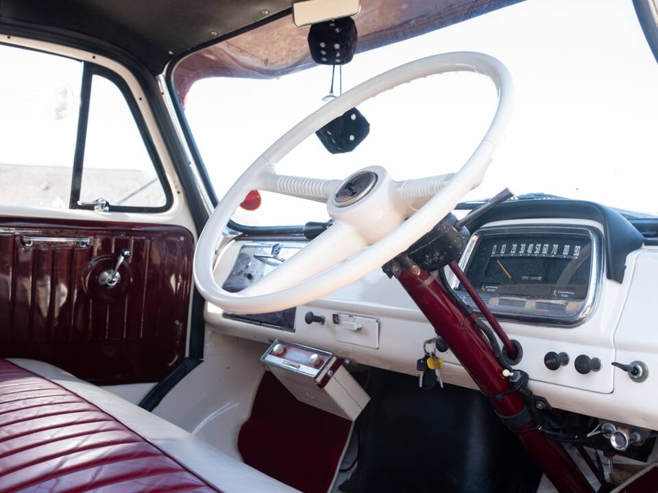 Imagen 32/50 de Bedford TJ (1965)