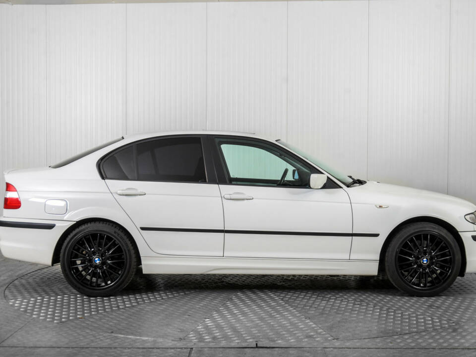 Image 10/50 of BMW 330xi (2002)