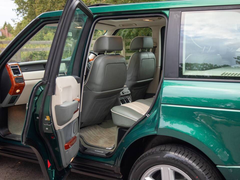 Image 43/50 de Land Rover Range Rover Vogue V8 (2005)