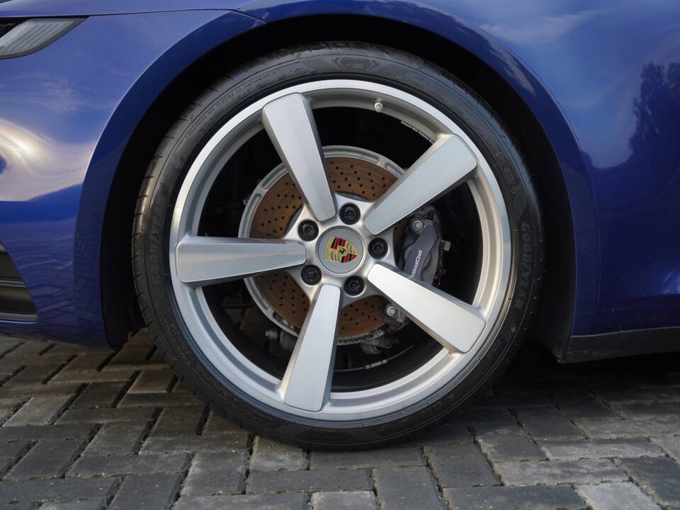 Bild 50/50 von Porsche 911 Carrera 4 GTS (2022)