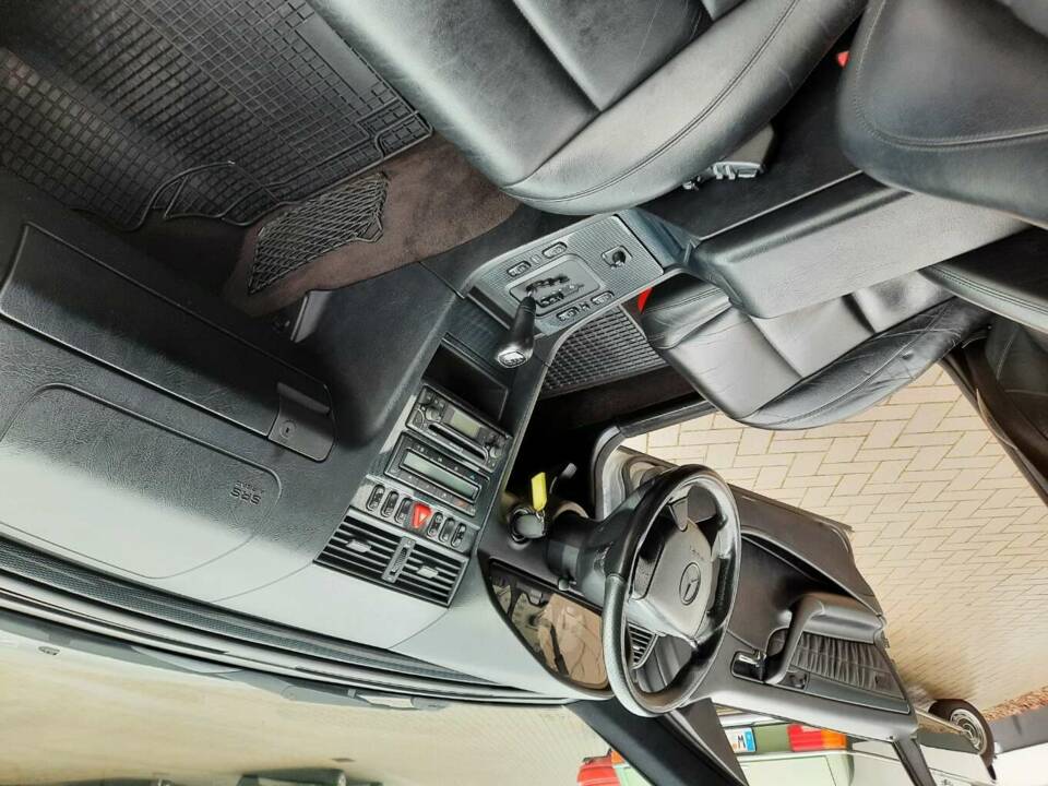 Image 15/19 of Mercedes-Benz C 43 AMG T (1999)