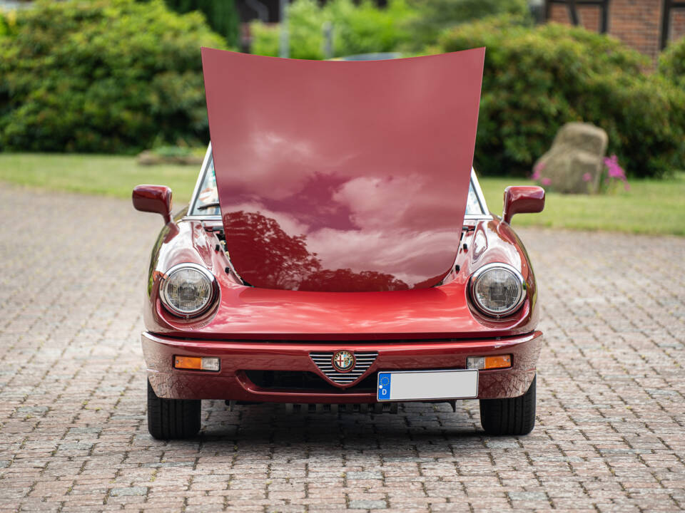 Image 10/42 of Alfa Romeo 2.0 Spider (1990)