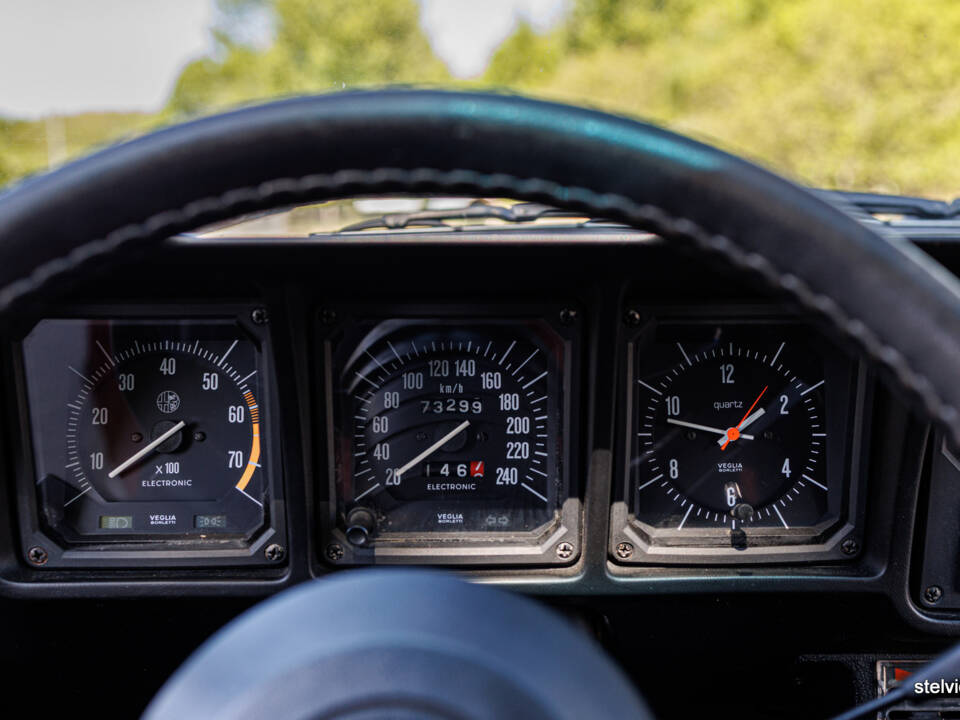 Imagen 31/36 de Alfa Romeo GTV 6 2.5 (1986)