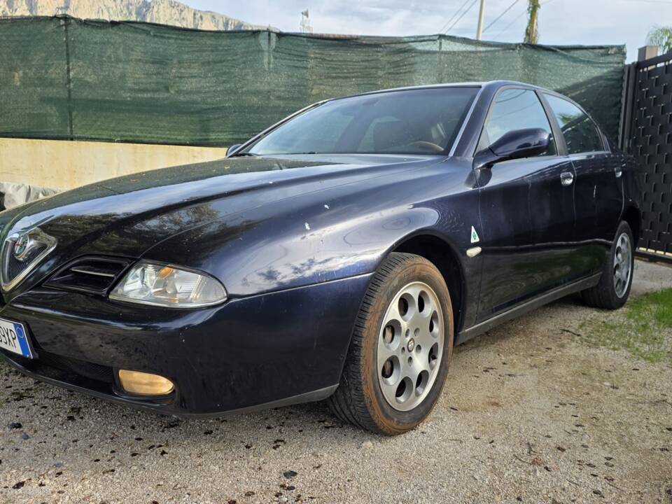 Image 16/50 de Alfa Romeo 166 2.5i V6 24V (2001)