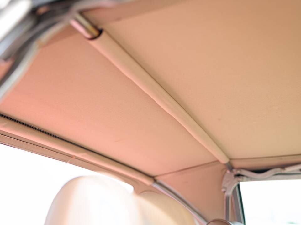 Image 21/50 of Mercedes-Benz 420 SL (1988)