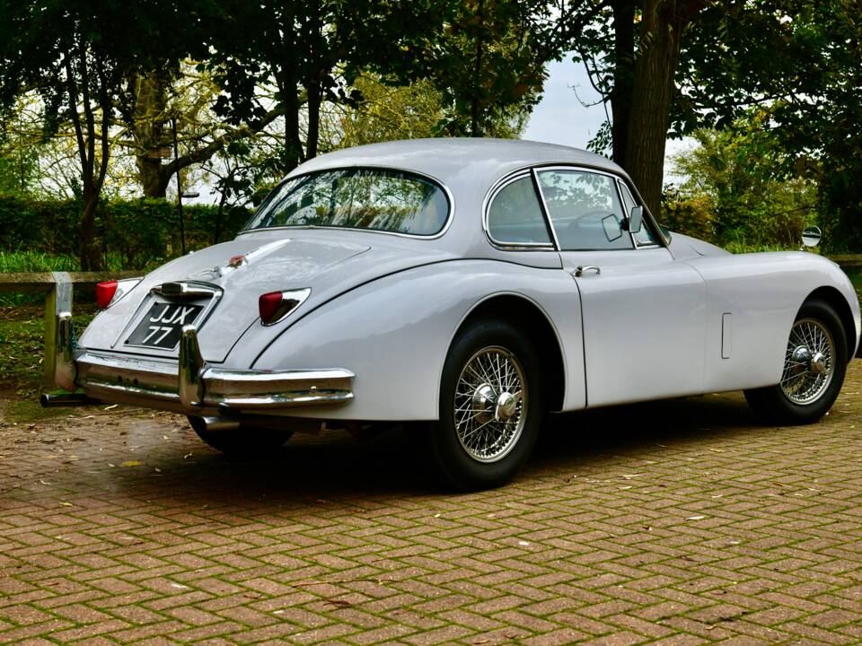 Image 7/13 of Jaguar XK 150 3.4 S FHC (1958)