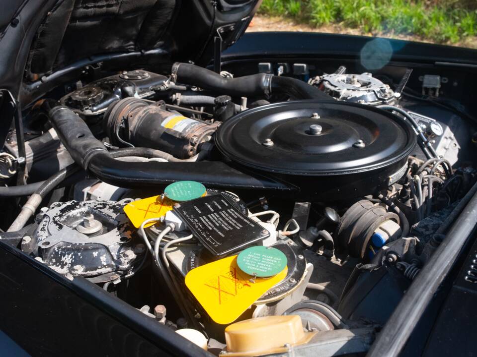 Immagine 6/46 di Rolls-Royce Corniche I (1981)