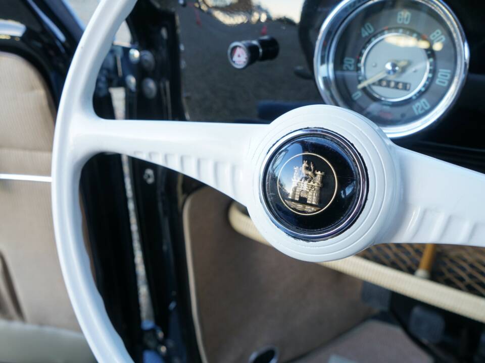 Image 36/50 of Volkswagen Beetle 1200 Standard "Oval" (1955)