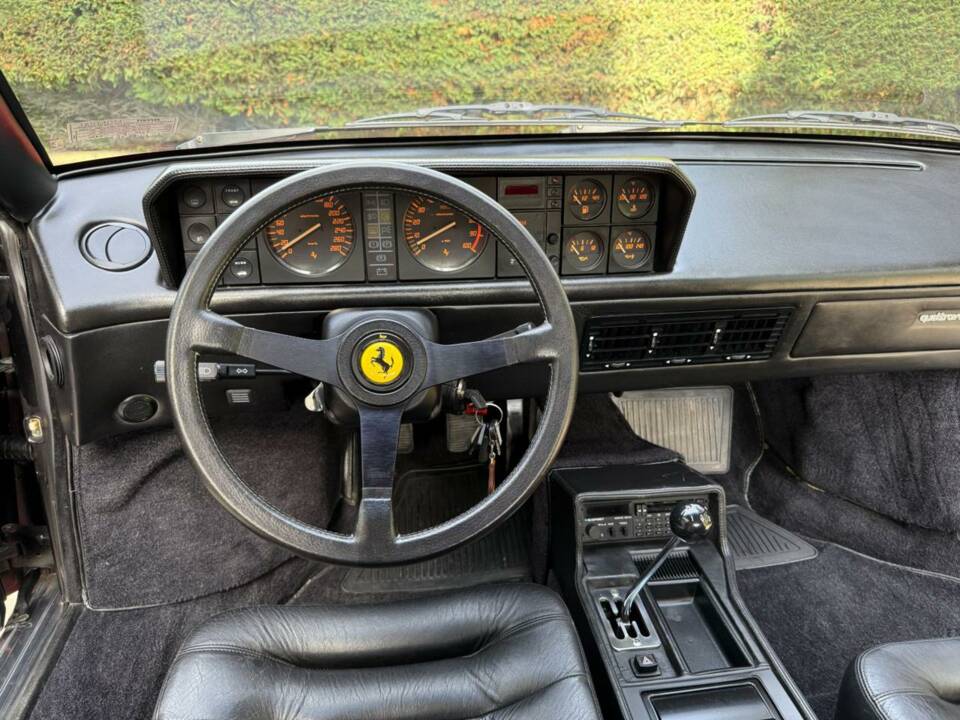 Bild 17/50 von Ferrari Mondial 3.2 (1988)