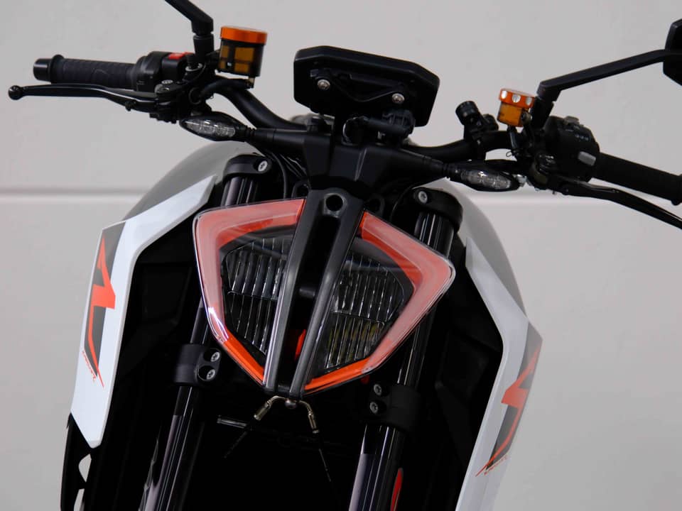 Image 29/83 of KTM 1290 Super Duke R (2018)