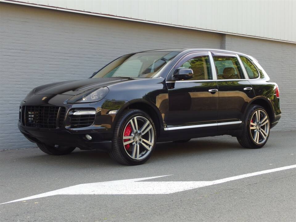 Image 1/93 of Porsche Cayenne Turbo (2007)