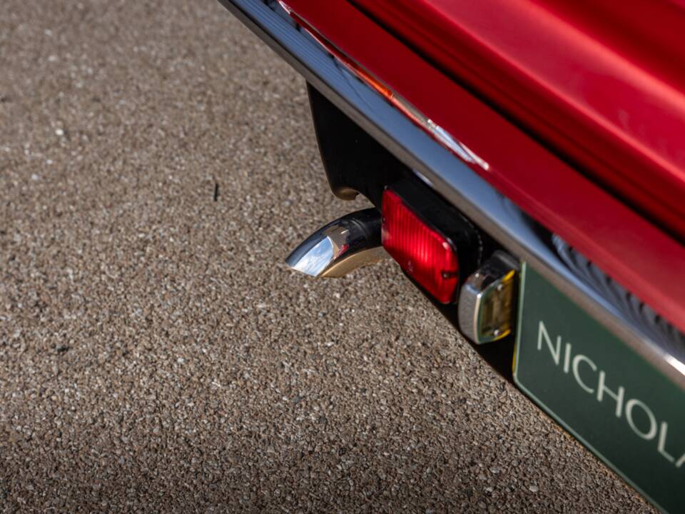 Image 56/75 de Aston Martin V8 Vantage (1985)