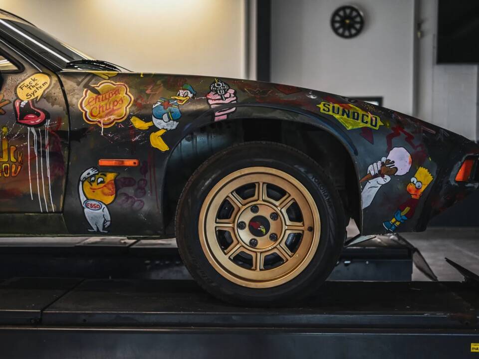 Image 19/25 of Porsche 928 (1978)