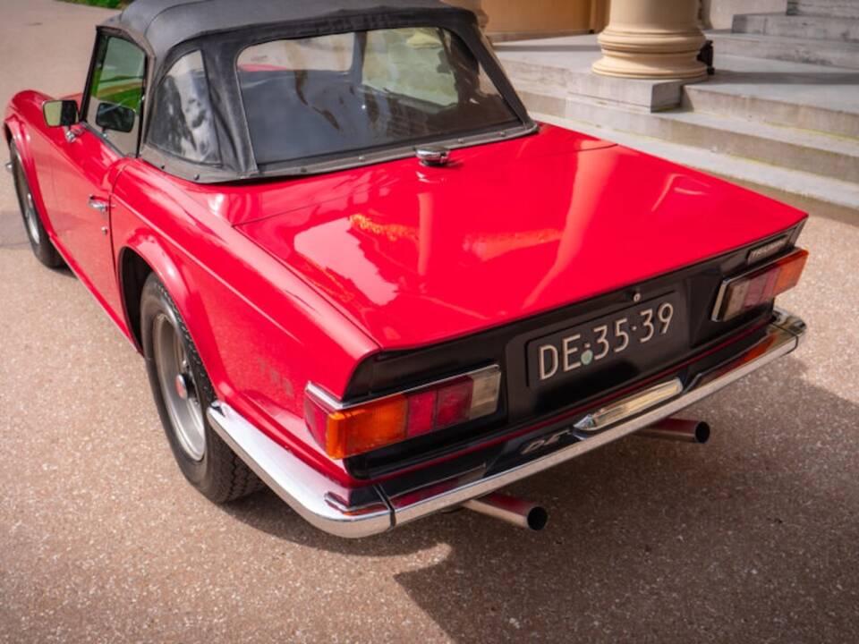 Bild 26/47 von Triumph TR 6 PI (1969)