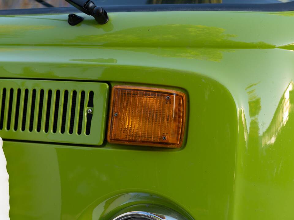 Image 26/50 de Volkswagen T2b Westfalia (1978)