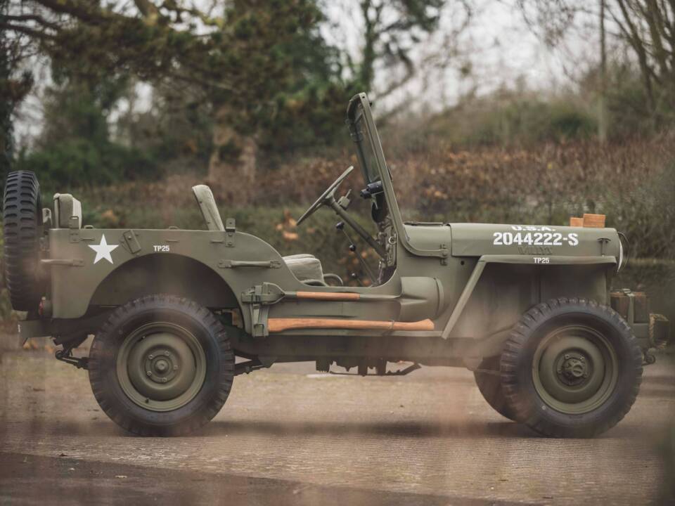 Image 7/8 of Jeep Willys-Overland CJ-3A (1951)