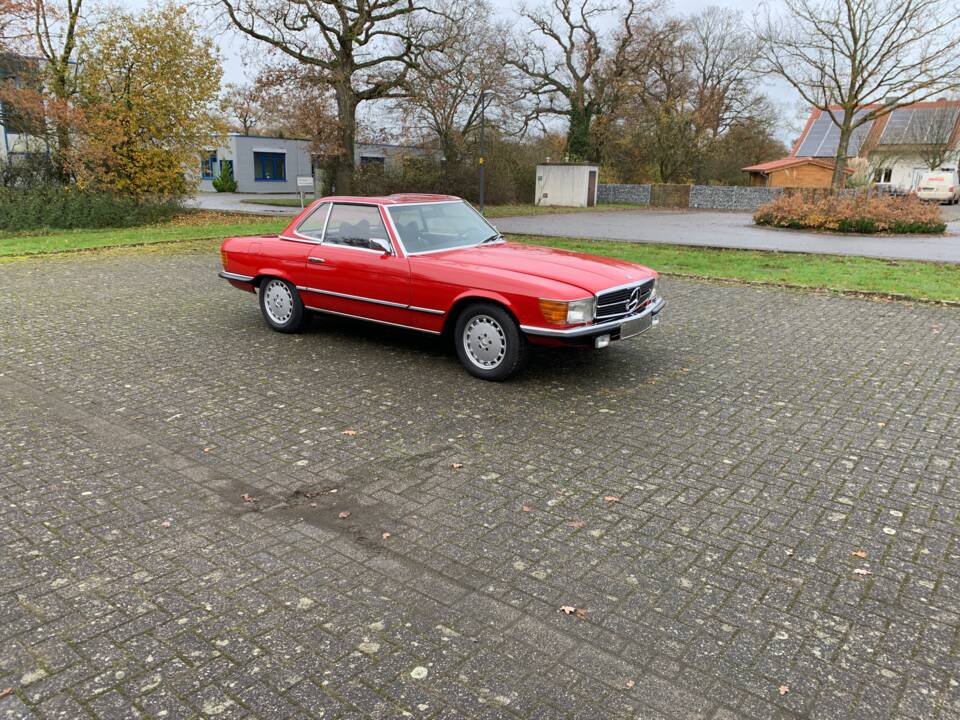 Image 151/160 of Mercedes-Benz 350 SL (1974)