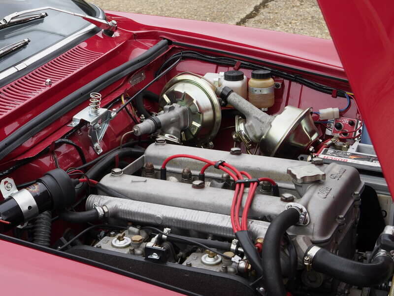 Image 23/49 of Alfa Romeo Giulia 1600 GT Junior (1976)