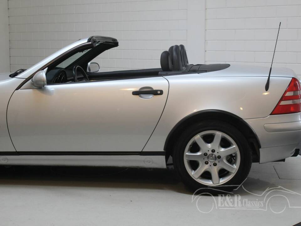 Image 7/8 de Mercedes-Benz SLK 230 Kompressor (1999)