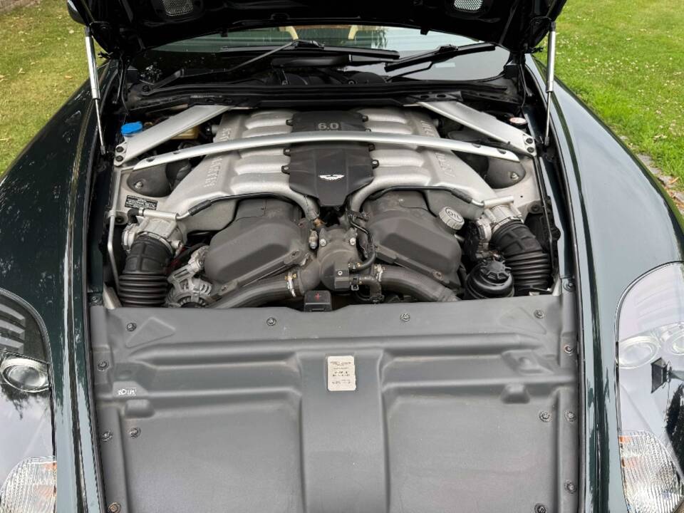 Image 37/43 of Aston Martin DB 9 (2008)