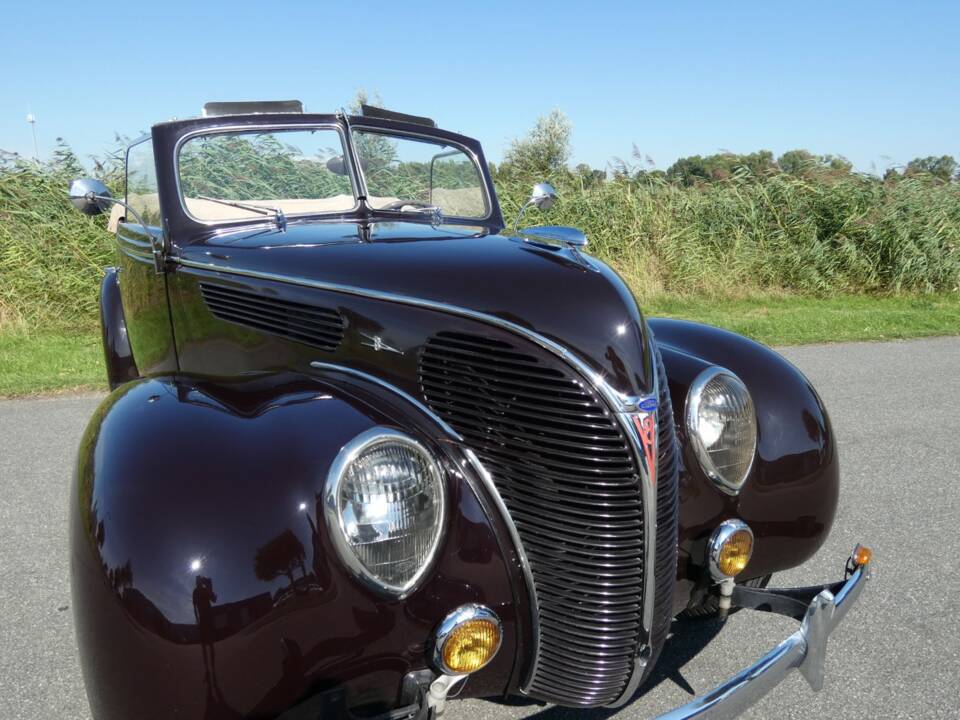 Image 31/52 de Ford V8 (1938)