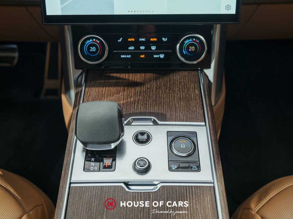 Image 23/25 of Land Rover Range Rover D350 (2022)