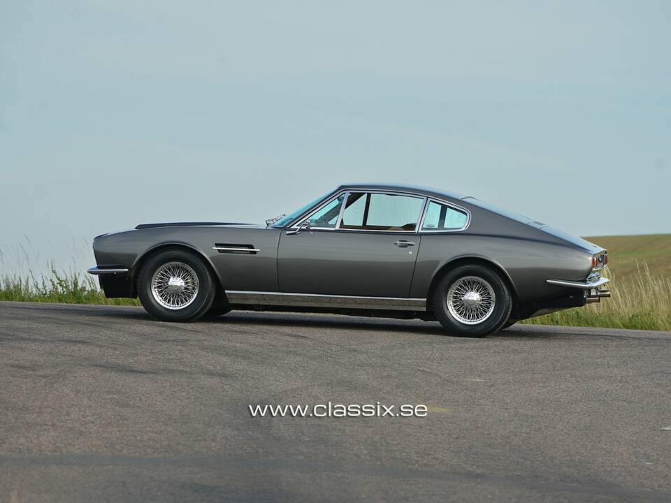 Bild 19/22 von Aston Martin DBS (1972)