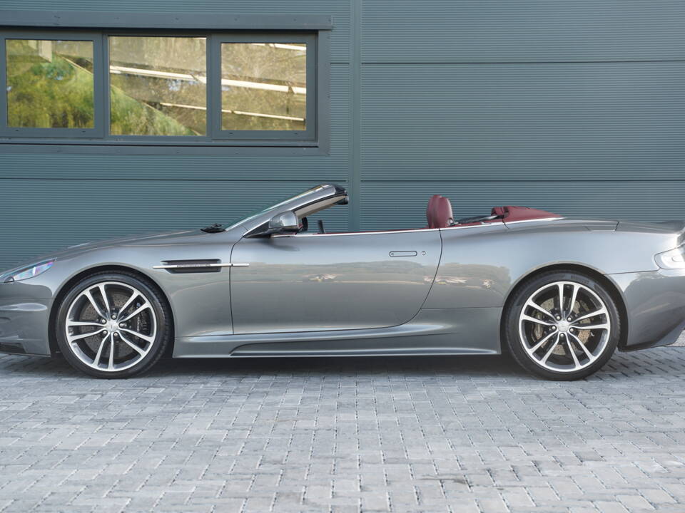 Image 6/50 of Aston Martin DBS Volante (2011)