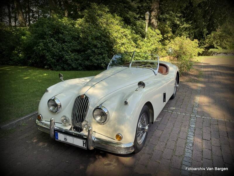 Imagen 9/32 de Jaguar XK 140 SE OTS (1954)