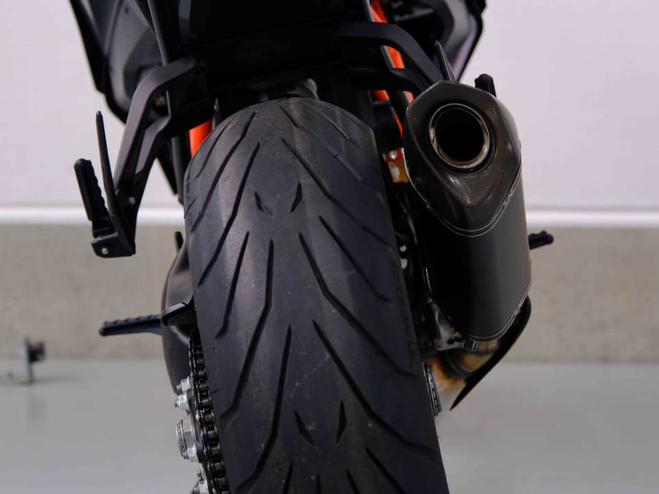 Image 75/99 de KTM 1290 Super Duke R (2018)