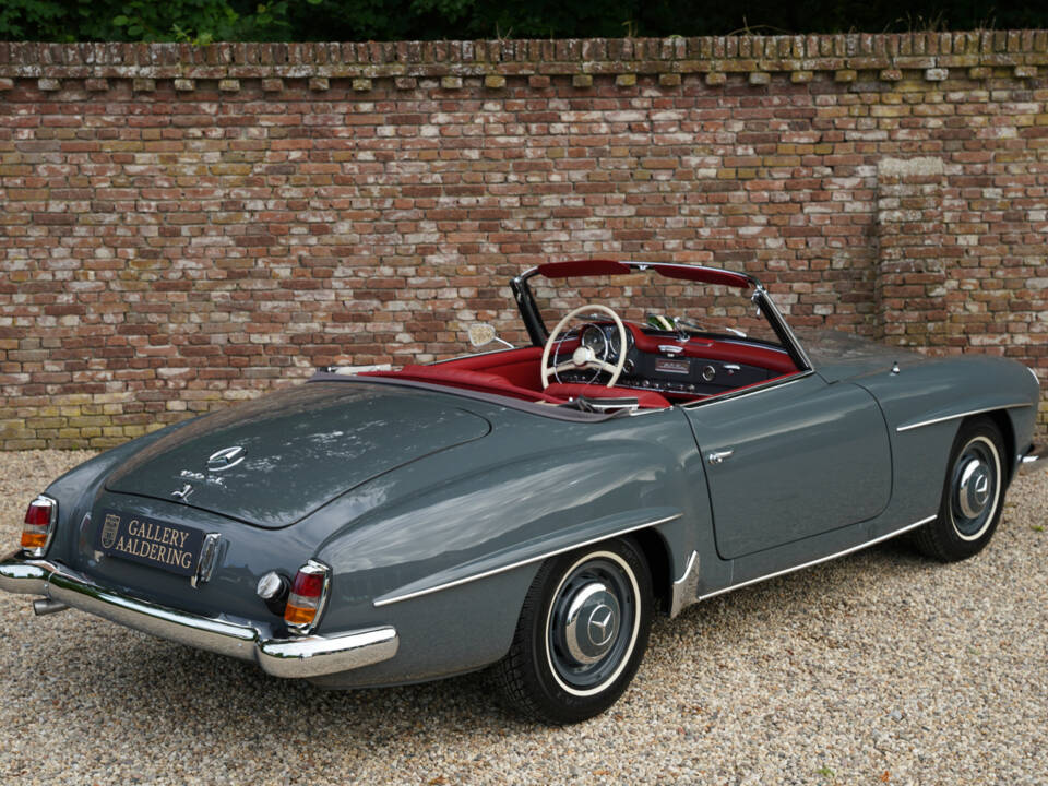 Image 48/50 of Mercedes-Benz 190 SL (1957)
