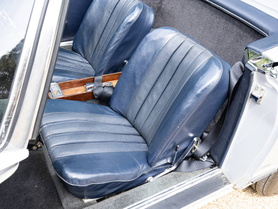 Image 29/42 de Mercedes-Benz 250 SL (1967)