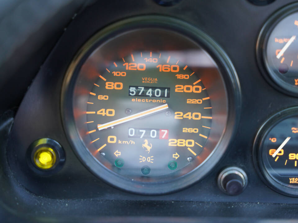 Image 33/50 of Ferrari 328 GTS (1987)