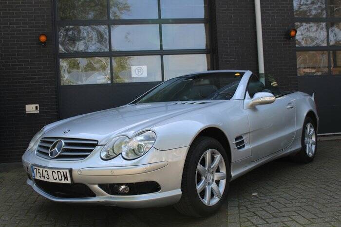 Image 6/7 of Mercedes-Benz SL 500 (2001)