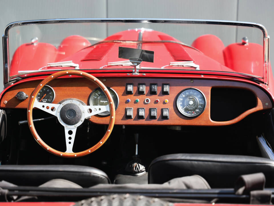 Image 39/44 of Morgan Plus 8 Moss Getriebe (1969)