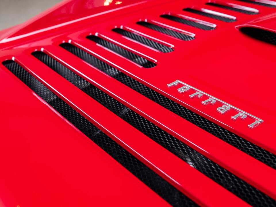 Bild 33/41 von Ferrari F 355 Berlinetta (1996)