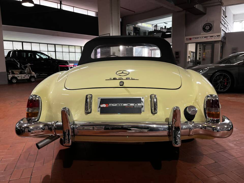 Image 27/58 of Mercedes-Benz 190 SL (1955)
